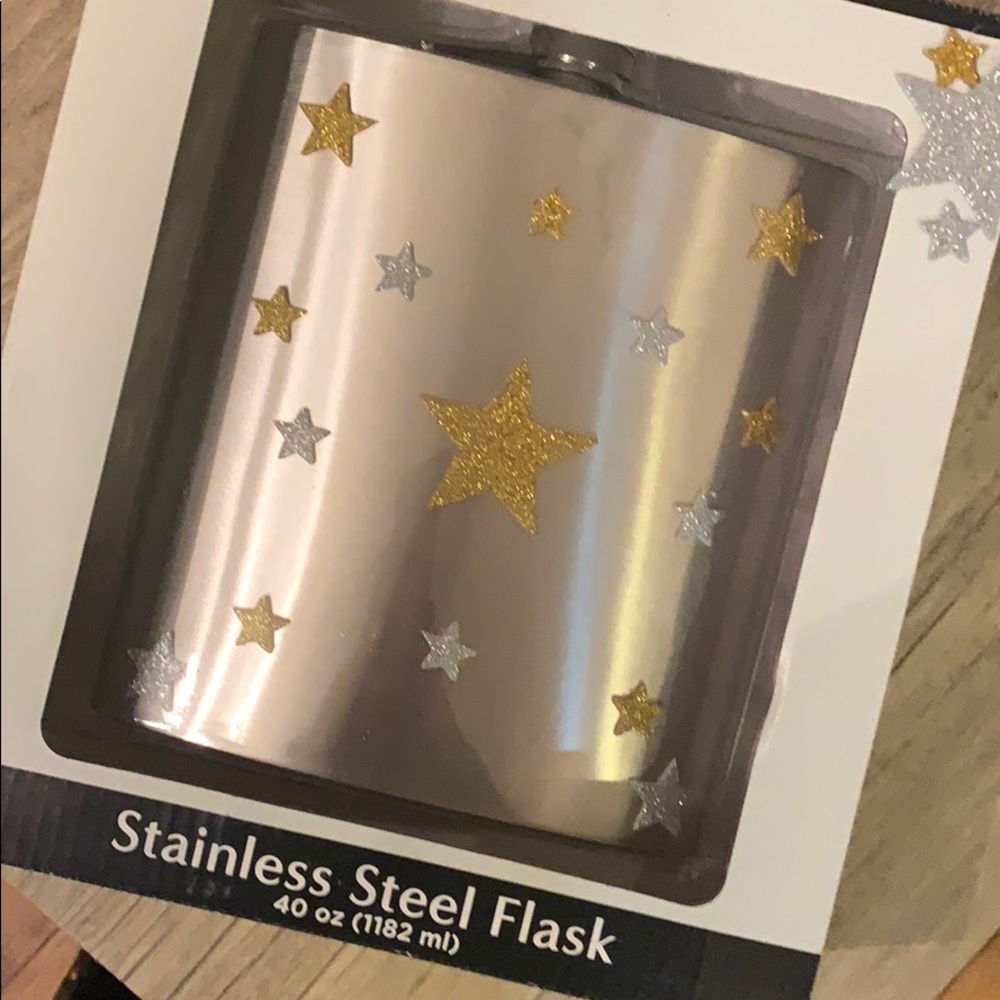 🖤 NIB Stainless Steel Flask
